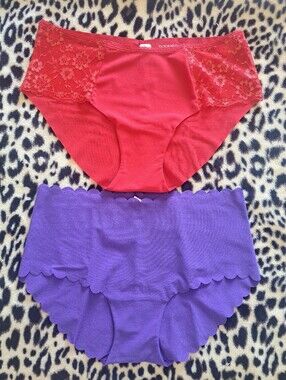 VS panties bundle (M) NWT